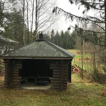 ヴィラ Haapaniemi イーサルミ